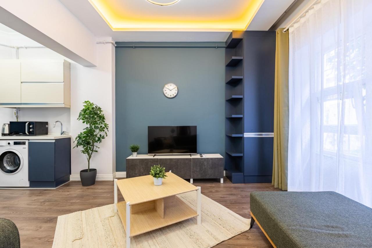 Red Suites Balat - Orange And Blue Istanbul Exterior photo
