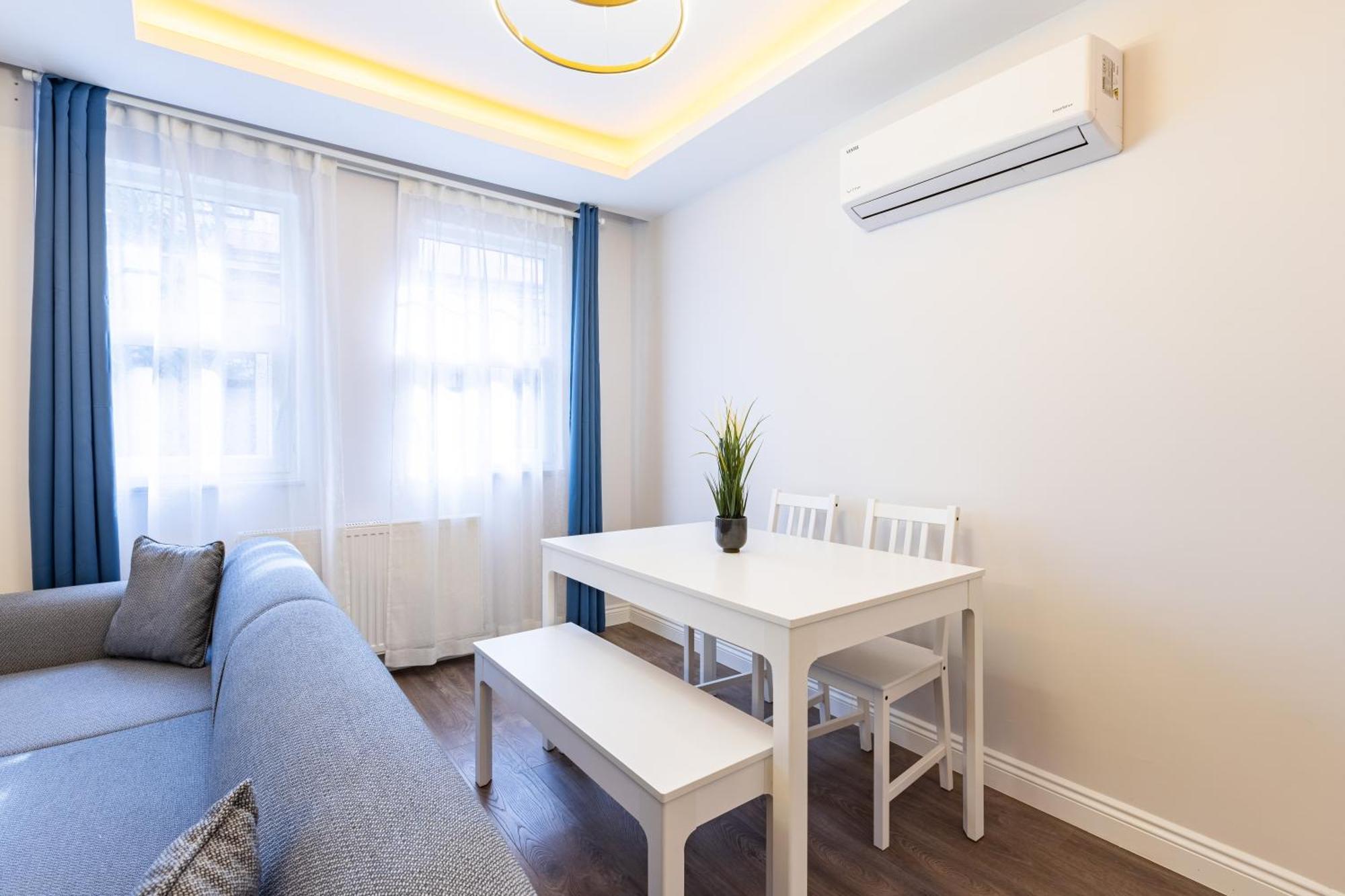 Red Suites Balat - Orange And Blue Istanbul Exterior photo